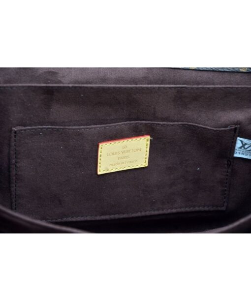 Louis Vuitton Pochette Metis Bag (5)