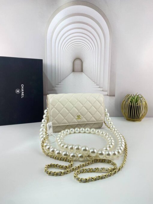 Chanel Pearl Woc Bag (2)