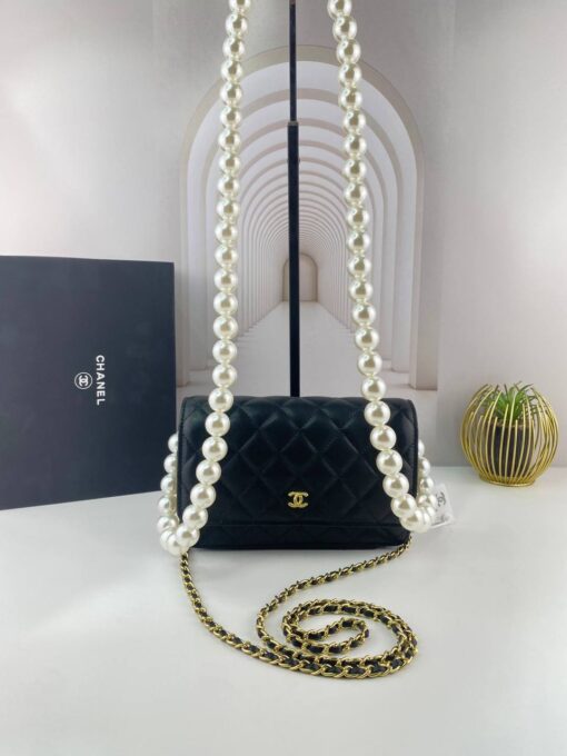 Chanel Pearl Woc Bag (3)