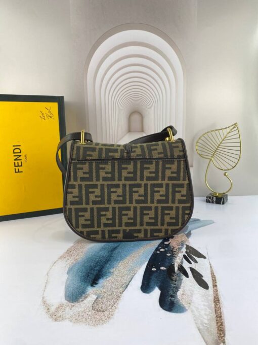 Fendi C'mon Medium Bag (9)