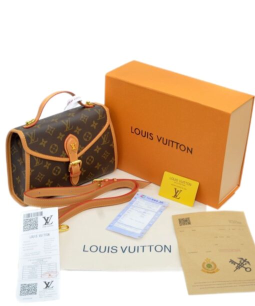 LӨUIS VUITTӨN Bel Air Tote
