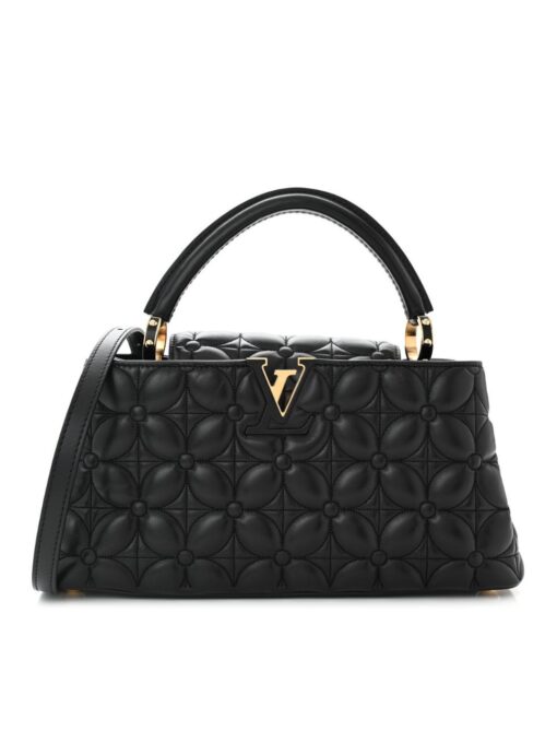 LӨUIS VUITTӨN Capucines MM Bag