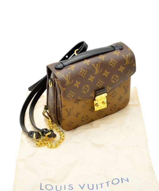 Louis Vuitton Pochette Backpacks (1)